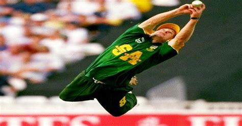 <b>Rhodes</b> somehow seemed to have an extra second to judge the ball – as can be observed here – than other fielders do. . Jonty rhodes missed catch